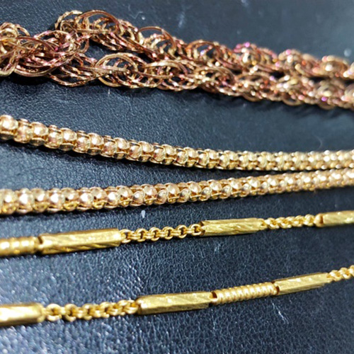 10金のネックレスチェーン