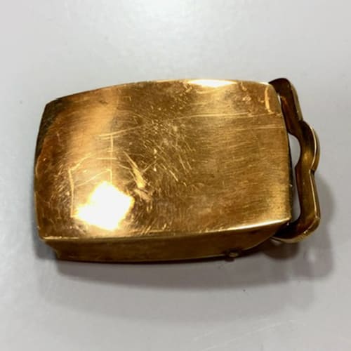 18金のベルトバックル