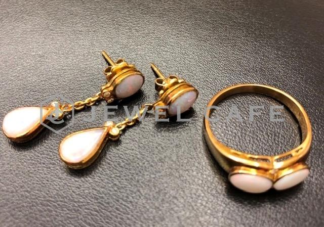 金ピアスとリング