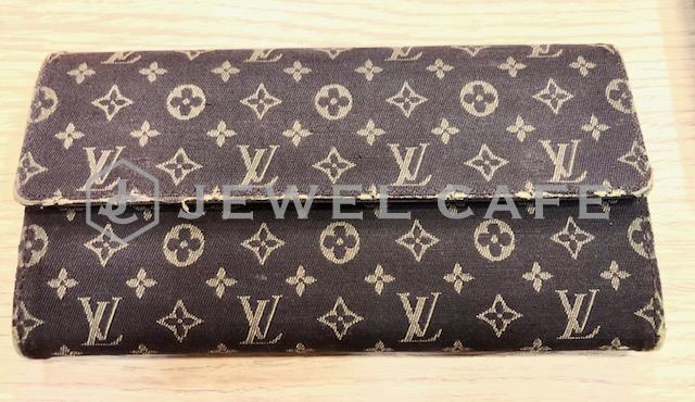 Louis Vuitton モノグラム キャンバス ポルトフォイユサラ