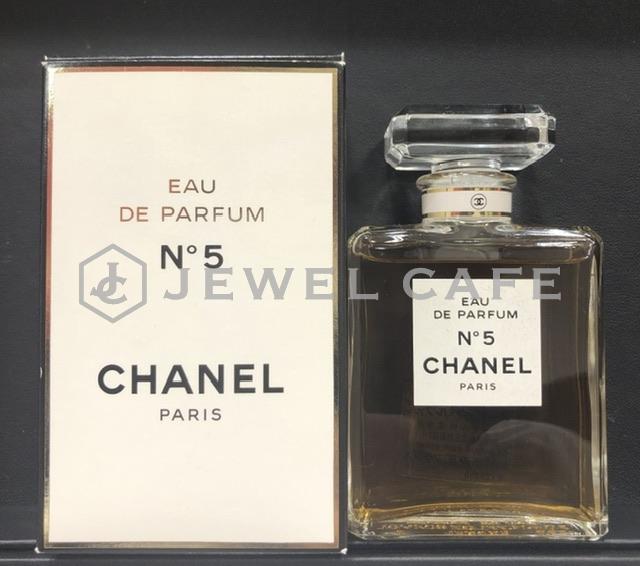 CHANEL No.5 