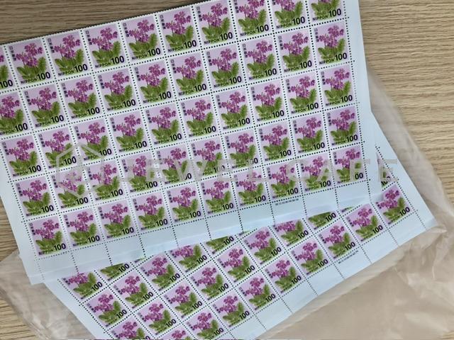 100円切手の100面シート