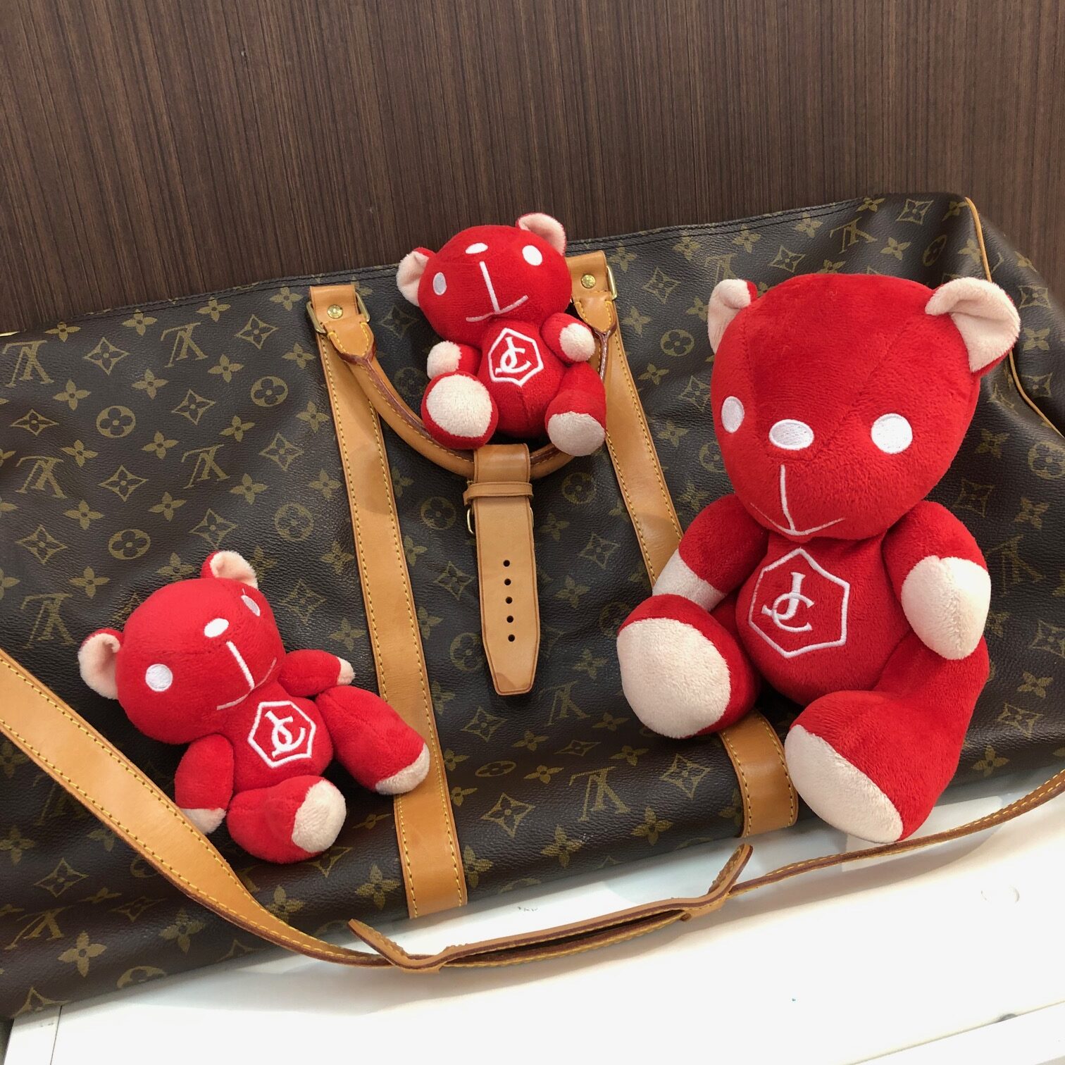 静岡県　焼津市  Lv(ルイヴィトン)キーポルバンドリエール