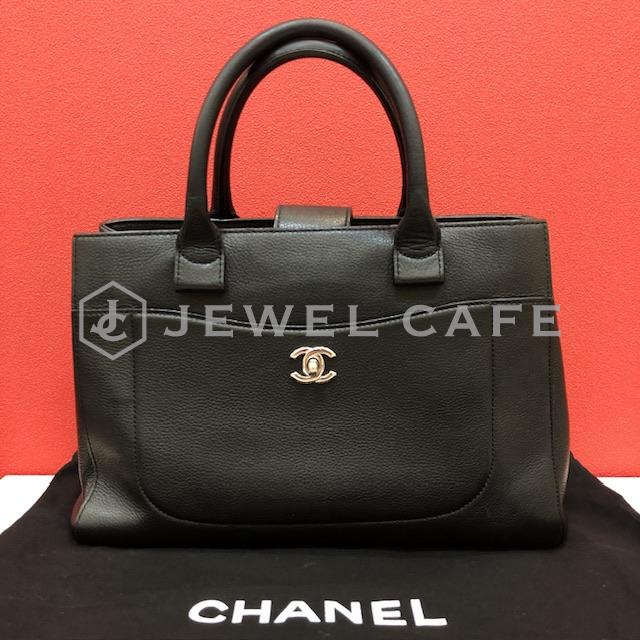 CHANEL ネオエグゼクティブトート 